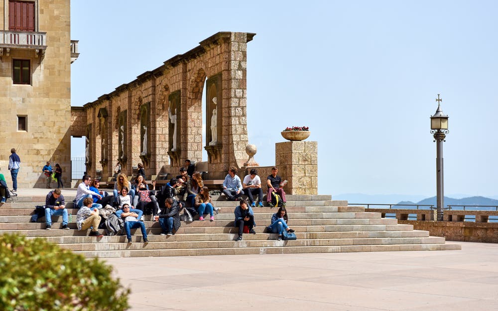 students barcelona spain.jpg