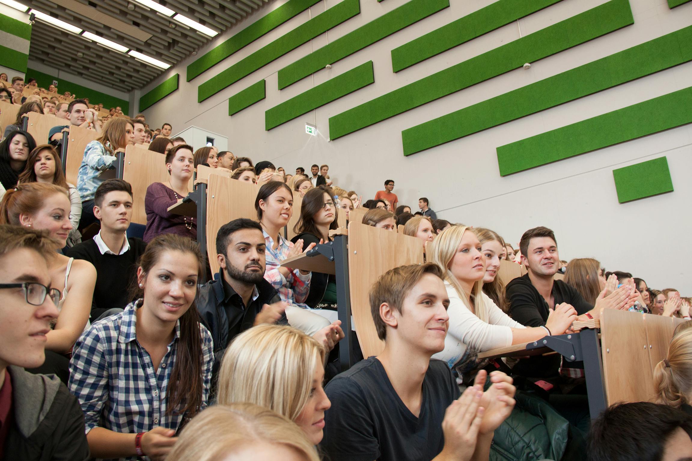 Rhine-Waal Auditorium 02.jpg