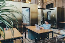 5 Good Reasons to Study a Distance Learning Degree in 2025