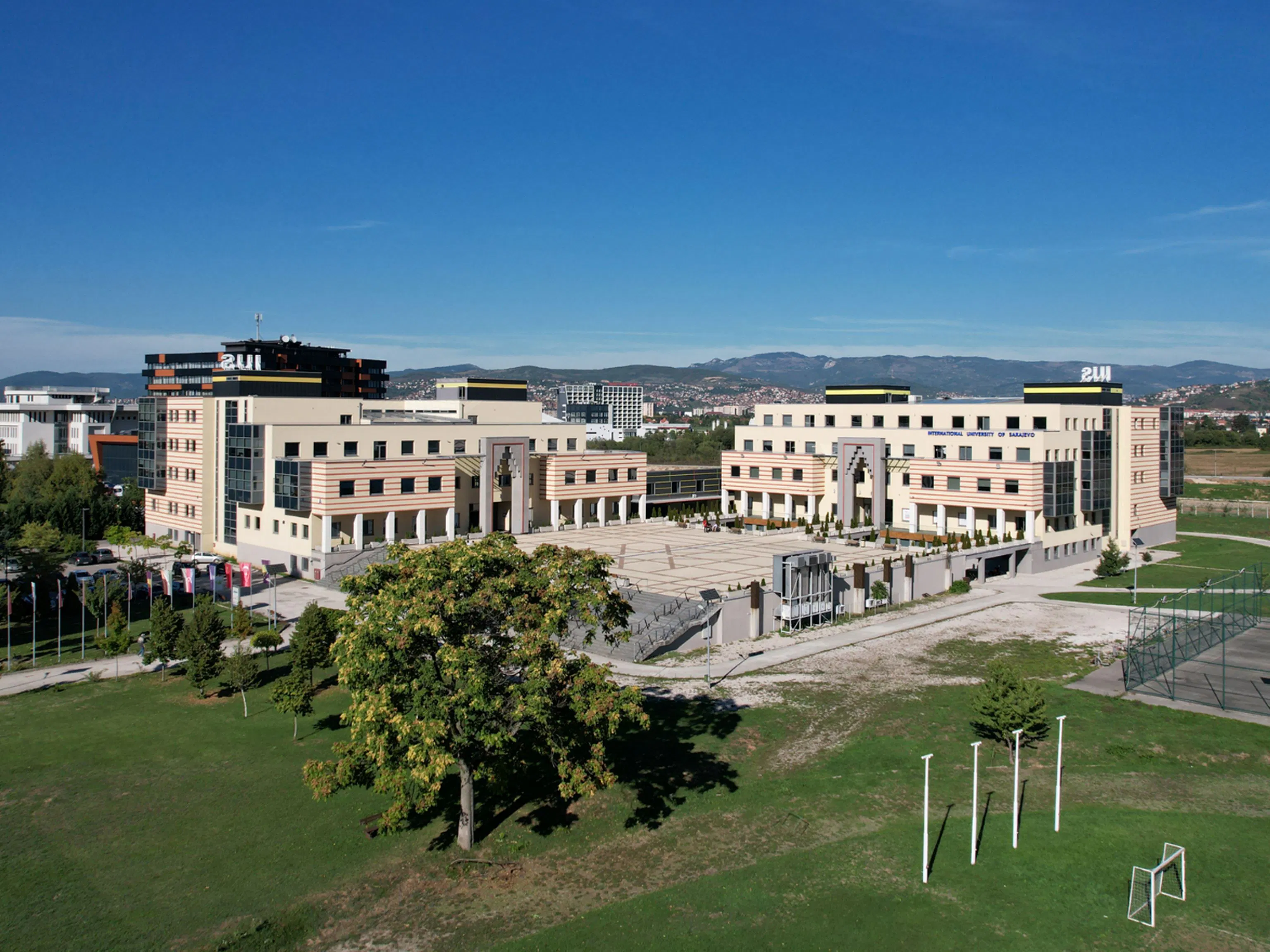 International University of Sarajevo University Info 6 Bachelors in
