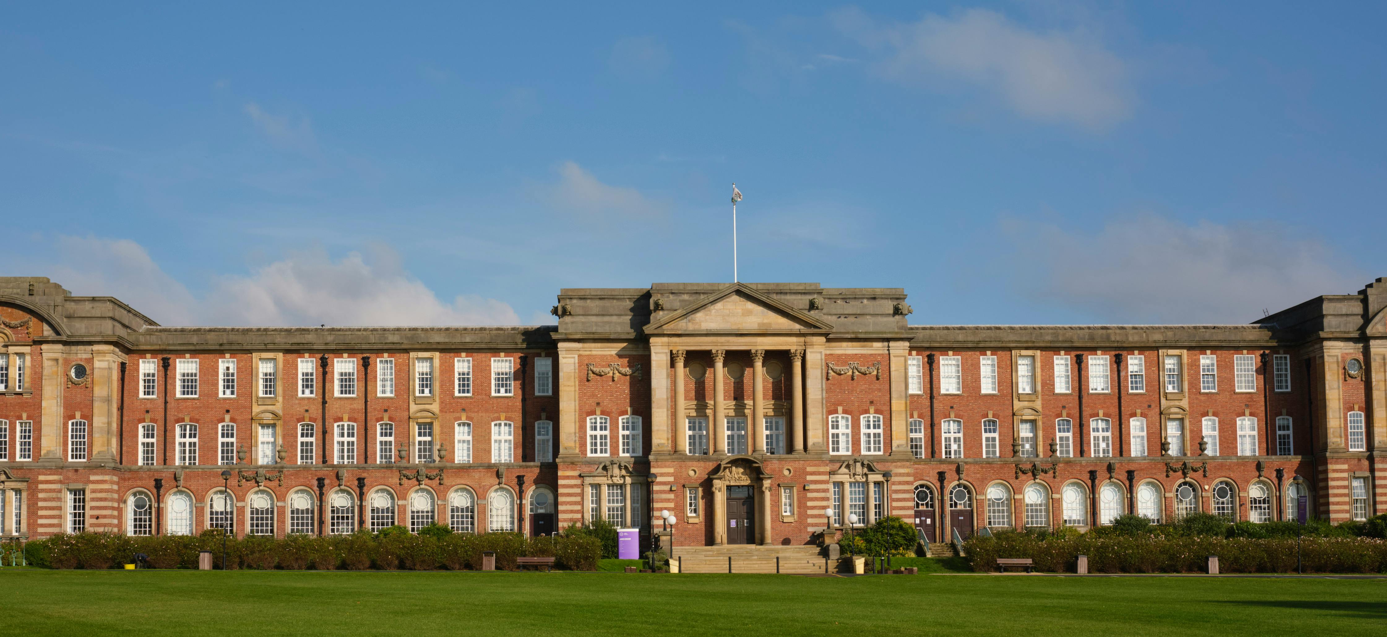 Leeds Beckett University | University Info | 47 Online Courses in English -  Distancelearningportal.com