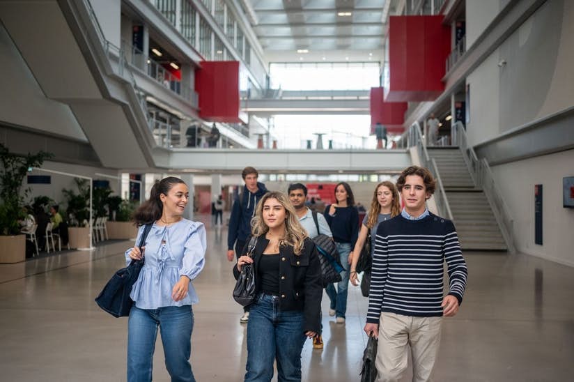 emlyon business school Beating Heart