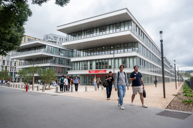 emlyon business school campus