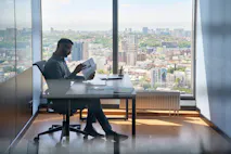 How to Become an Investment Banker