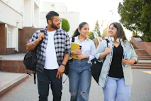 Explaining the Duolingo English Test for Students from India